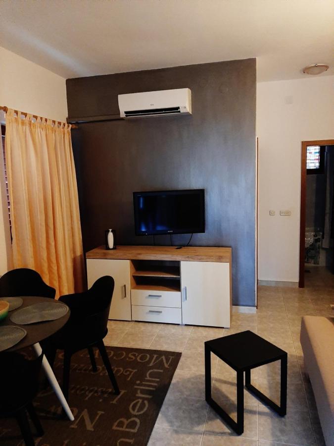 Apartments Ana And Vesna Pula Extérieur photo